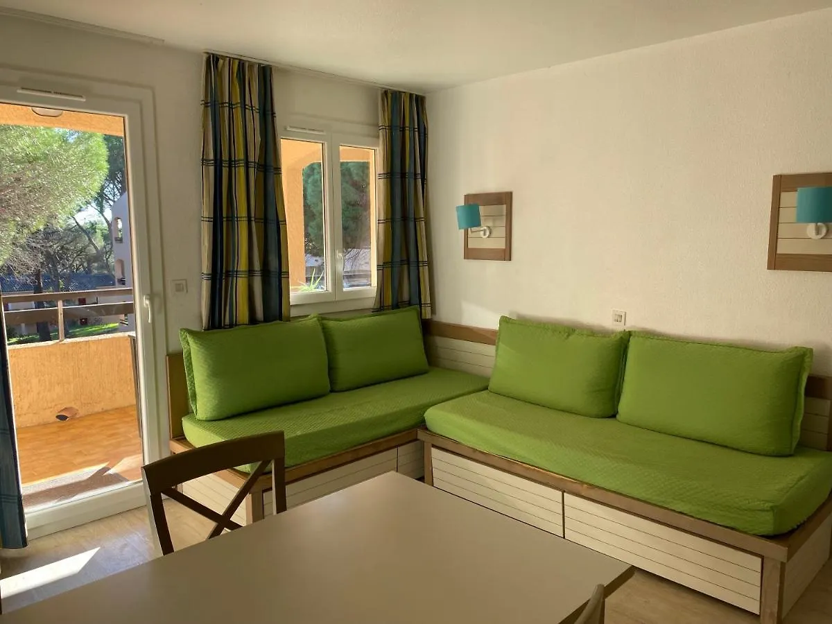Domaine Valescure Appartement 1 Ou 2 Pieces Vue Jardin Ou Piscine Saint-Raphael  Apartment Saint-Raphael (Var)