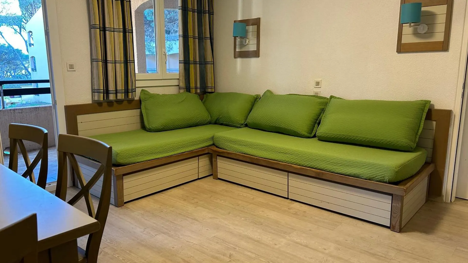 Domaine Valescure Appartement 1 Ou 2 Pieces Vue Jardin Ou Piscine Saint-Raphaël 法国