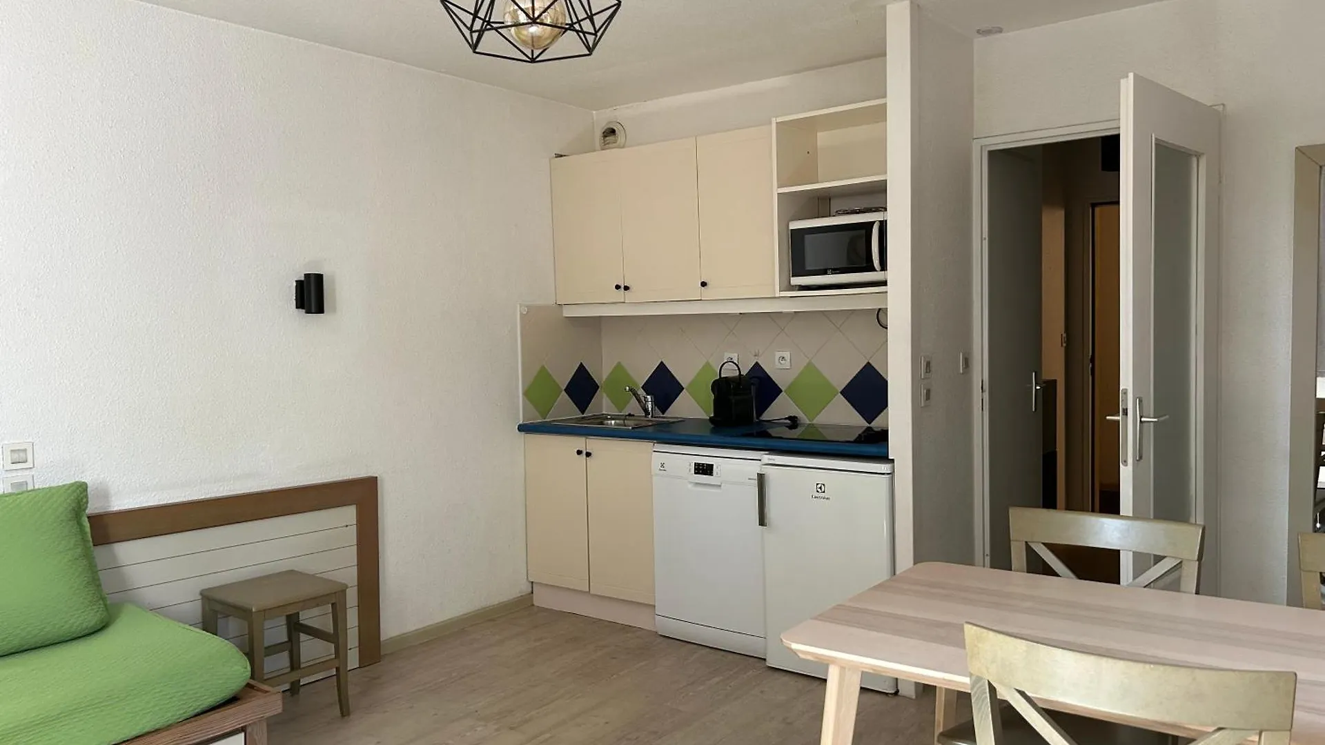 Domaine Valescure Appartement 1 Ou 2 Pieces Vue Jardin Ou Piscine Saint-Raphaël